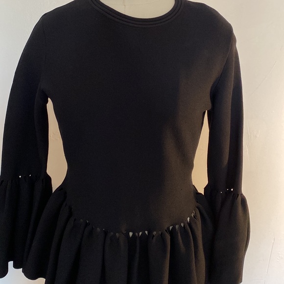 Ruffle cutout knit sweater - Picture 3 of 7